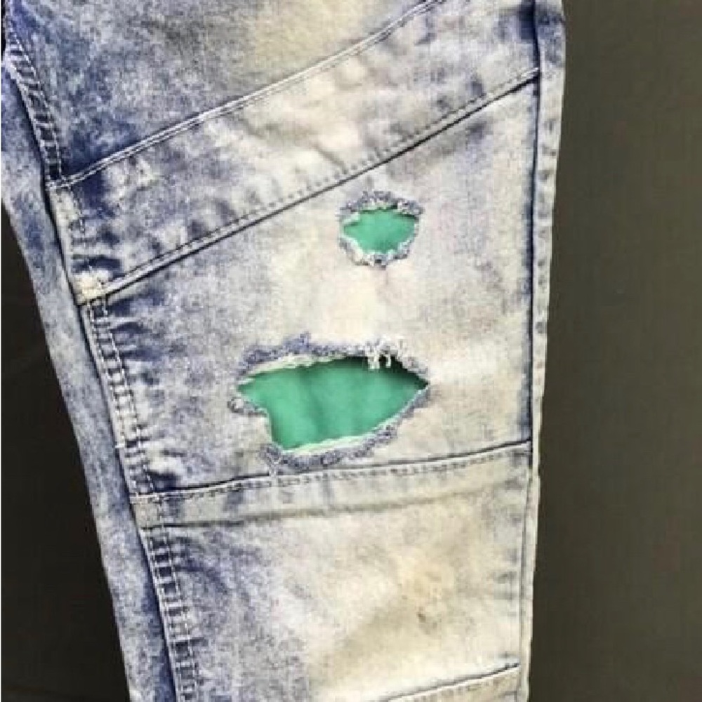 So Essentials Jeans - image 2